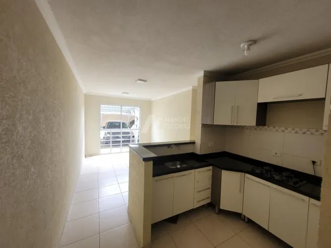 Apartamento para alugar em Estação Araucária 2 quartos 50m²