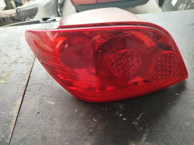 Lanterna Traseira esquerda Peugeot 307