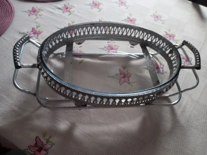 Pirex grande com suporte