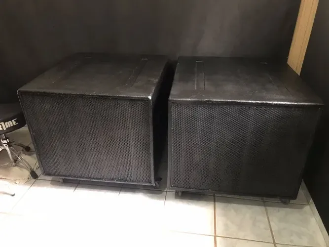 Par sub grave 22 polegadas 1000w rms cada alto falantes