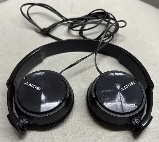 Fones de Ouvido Sony 1-7-1 Konan Minato-Ku Japão 108-0075 Com fio Dobrável