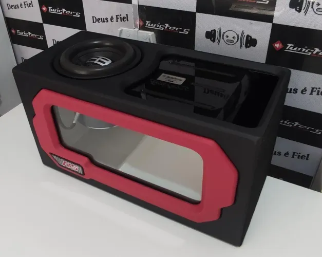 Vendo caixa de  som sub de 8 850 rms FB Áudio 