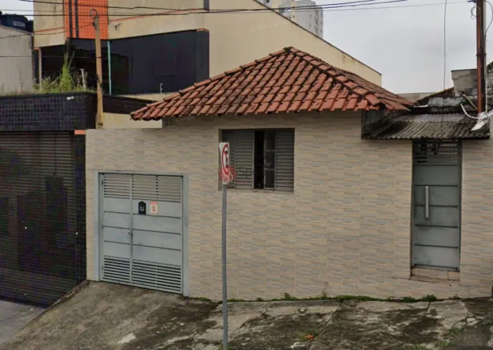 Terreno com casas antigas a venda no Tatuapé com 210 m².