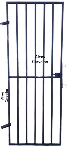 Portao para um vão de 0,80 x 2.00 m com trinco para cadeado.