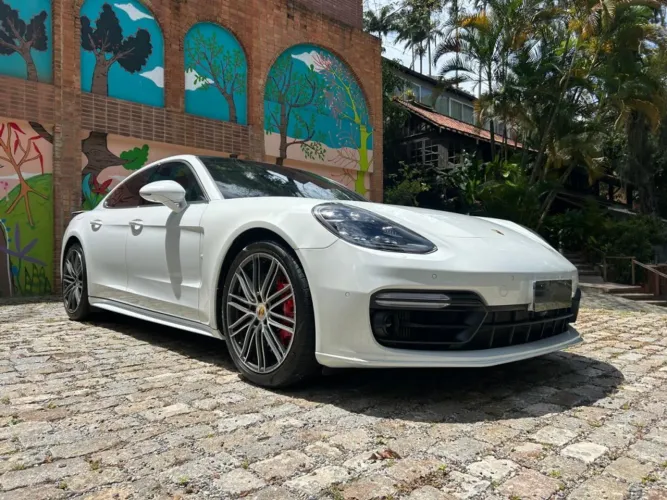 Porsche Panamera Turbo 4.0 550cv 2017
