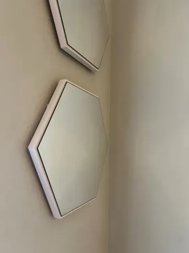 Espelhos Hexagonais Decorativos - Camicado