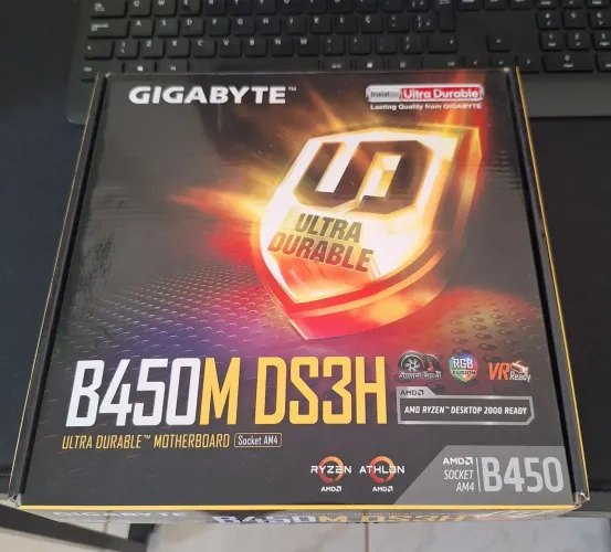 Placa mãe gigabyte B450M DS3H (ler anúncio)
