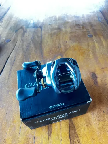 Carretilha Shimano Curado DC 151hg