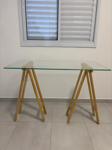 Tampo de vidro e cavalete pinus