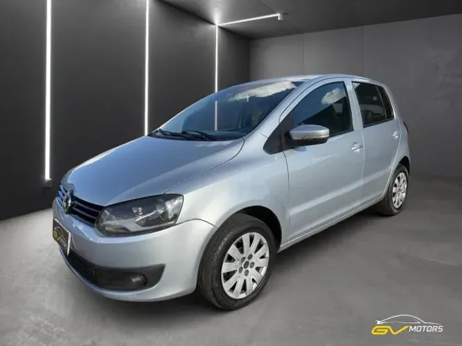 Vw/Volkswagen Fox 2011 Completo (vendo a vista ou financiado ) AC.troca