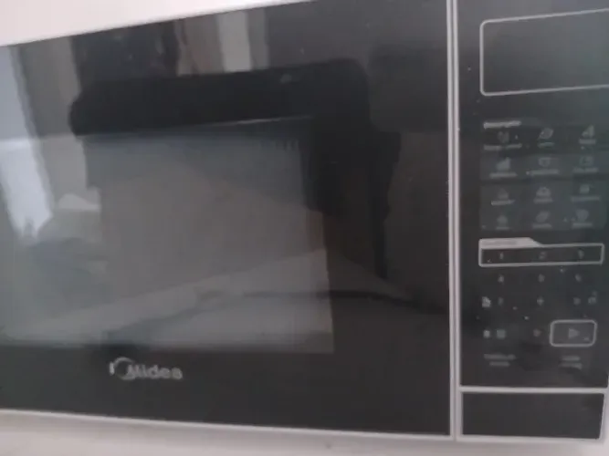 Microondas Midea 20l