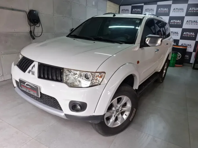 Mitsubishi Pajero Dakar HPE 3.2 4X4 T.I Dies 5P AUT 2013