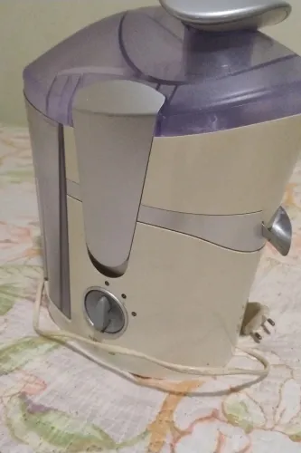 Com defeito! Centrífuga de Frutas FAET Duke - 500W (usada)<br>