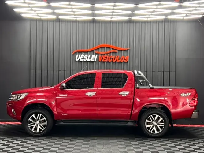 Toyota Hilux CD SRX 4X4 2.8 TDI 16V Diesel Aut. 2017