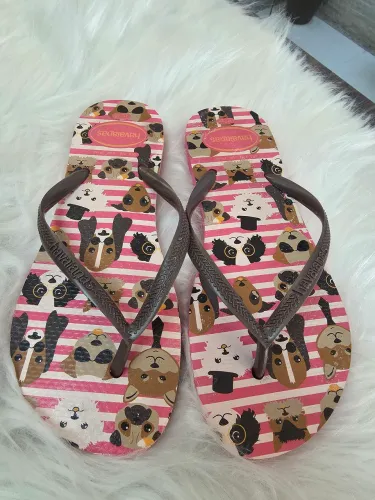 Chinelo Havaianas slim pets 