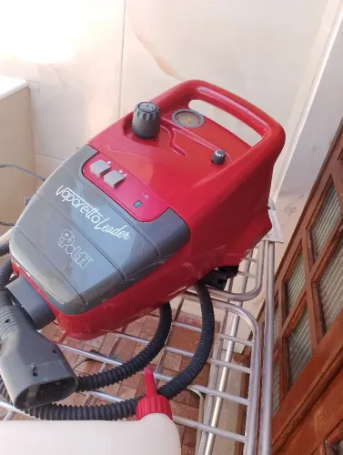 Vaporeto Leader polti impecável. Funcionando perfeitamente. Novíssimo. Pouco usado. 