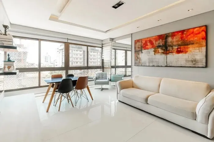 Imóvel para venda tem 106 metros quadrados com 3 quartos em Rio Branco - Porto Alegre - RS