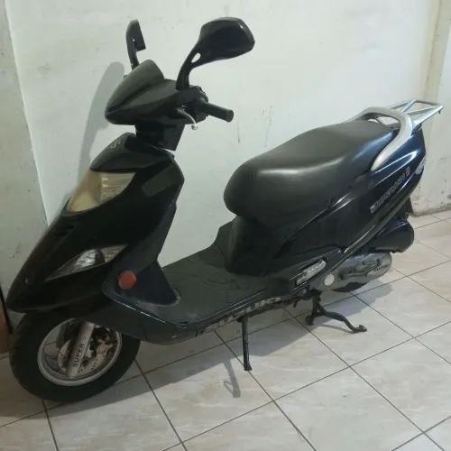 Moto Burgman 2012