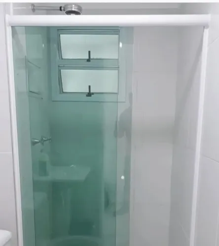 Vidraceiro em Manaus - Instalação de Box de Vidro Temperado