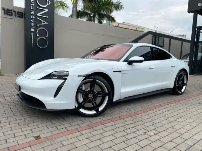 Porsche Taycan 4S (elétrico) 2021
