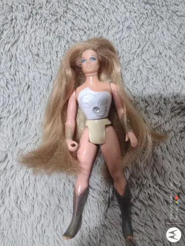 Vendo linda Boneca Princesa She-Ra antiga da Mattel década de 80