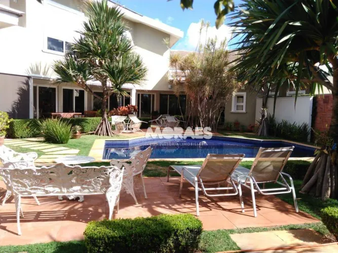 Casa em Alto Padrão com 6 suítes à venda por R$ 4.300.000 - Residencial Villa Lobos - Baur