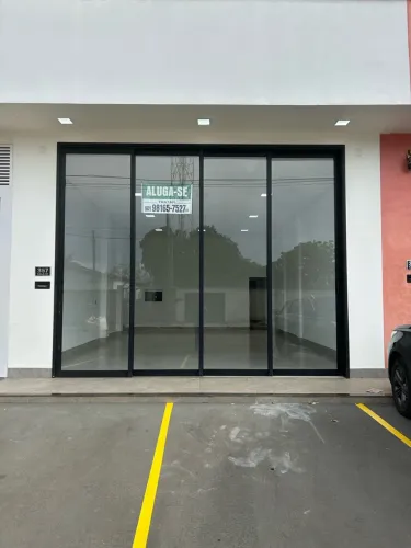 Sala Comercial 90m² Pronta para Uso - São Cristóvão (C/ Estacionamento)