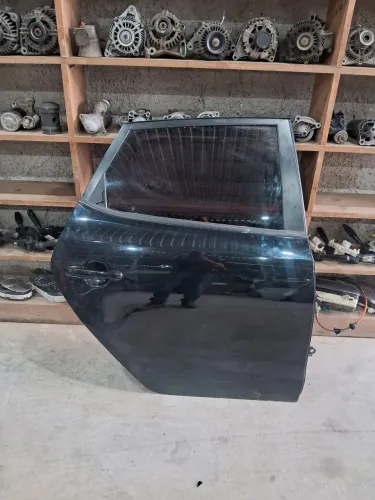 Porta traseira direita i30 lisa sem acessórios 
