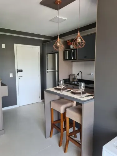 Studio Mobiliado e Completo na Trindade - Pronto para Morar, c/ Garagem e Lazer