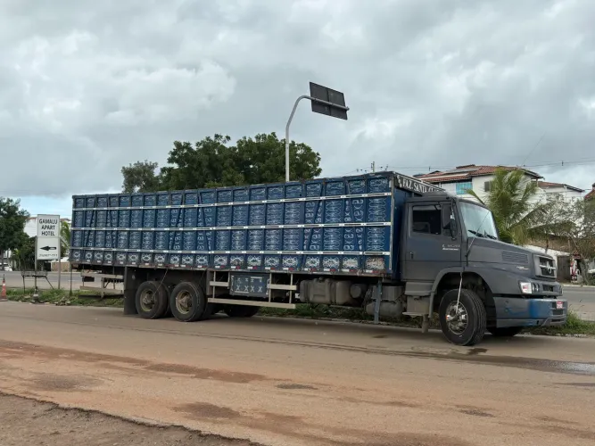 Caminhão super conservado