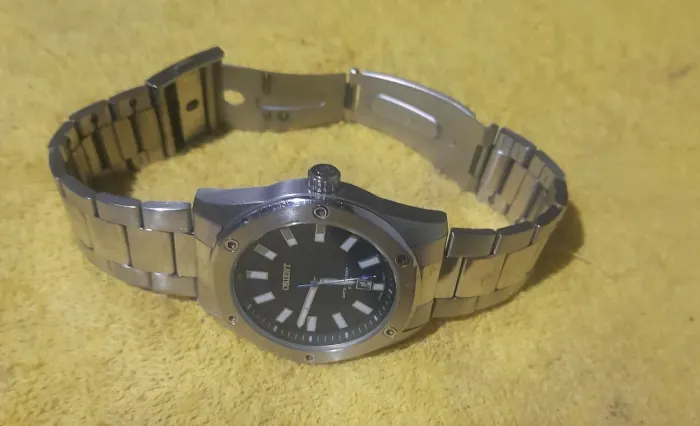 Vendo um relógio orient usado cm estado excelente