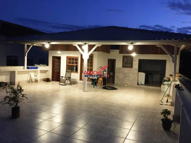 Cobertura Duplex, bairro nobre, 5 quartos!
