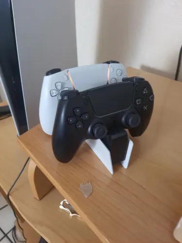 Ps5 digital+ 2 controles e base de carregamento