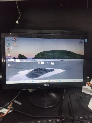 Monitor AOC 15.6
