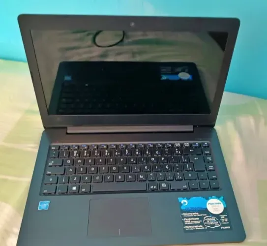 Notebook Positivo Stilo One XC3550 com defeito