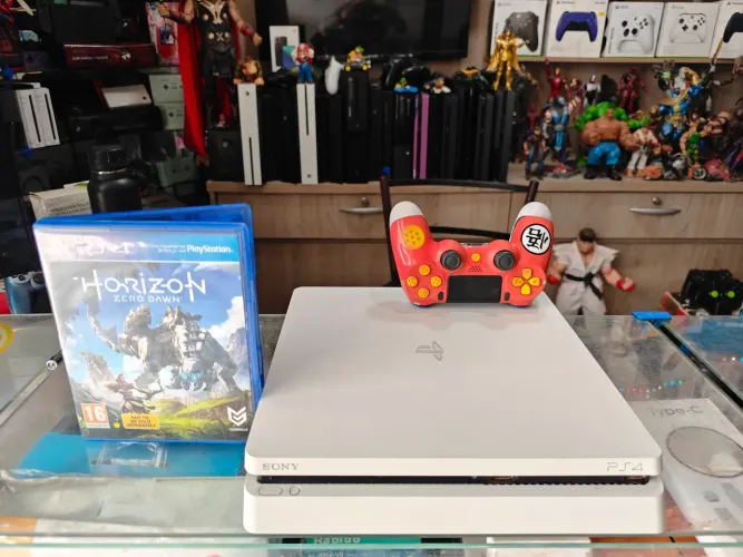 Playstation 4 sim branco 1TB semi novo ac trocas....