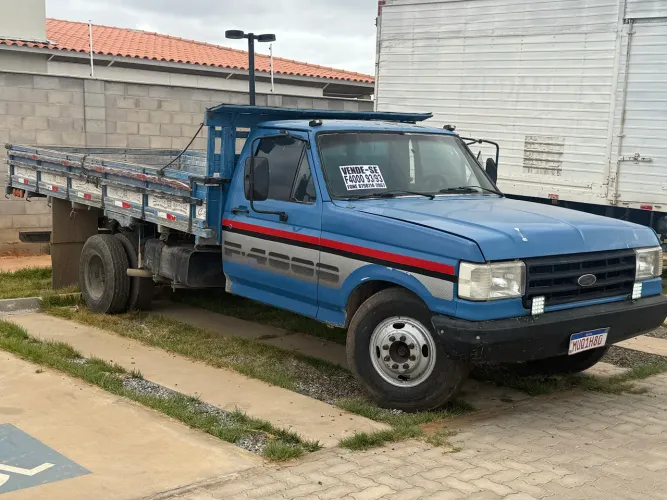 F4000