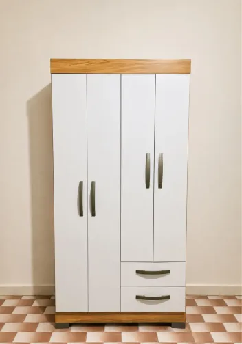 Guarda Roupa novo, 2 Portas, 2 gavetas de correr, cabideiro super organizado 
