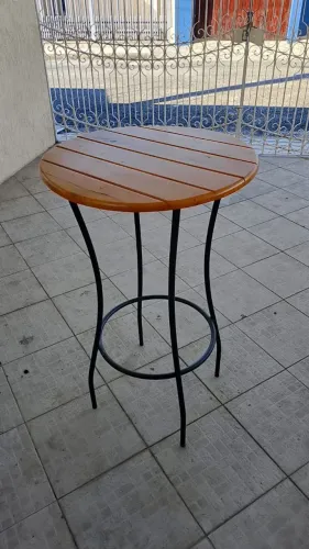 Mesa Bistrô- madeira de demolição