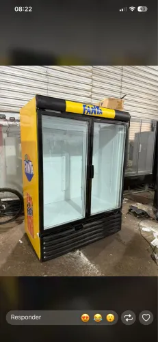 Geladeira expositora 2 portas - Seminovo em ótimo estado! 
