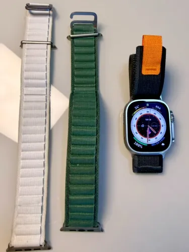 Apple Watch Ultra 1 GPS + Cellular ? Caixa de titânio de 49 mm + 3 Pulseiras