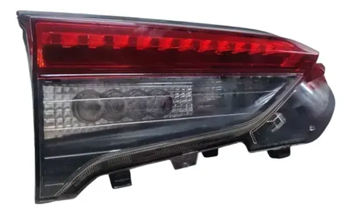 Lanterna Tampa Traseira Esquerda Toyota Rav4 Hibrido 20 A 23 Esquerdo/motorista Vermelho