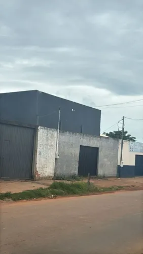 Alugo por 1.350 reais IPTU já incluso