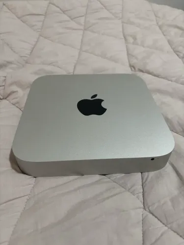 Mac Mini i5 8gb RAM 512SSD