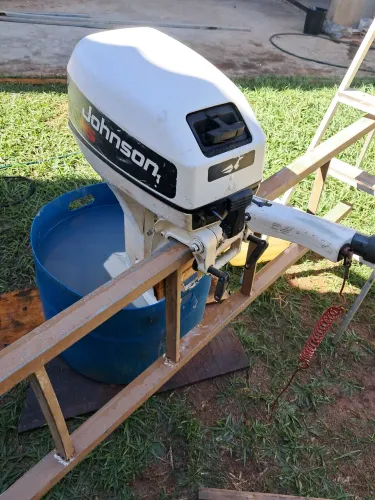 Motor johson 15 hp, funcionando perfeitamente. 
