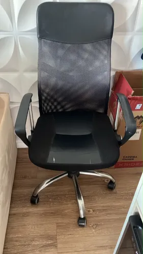Cadeira de escritório giratória 