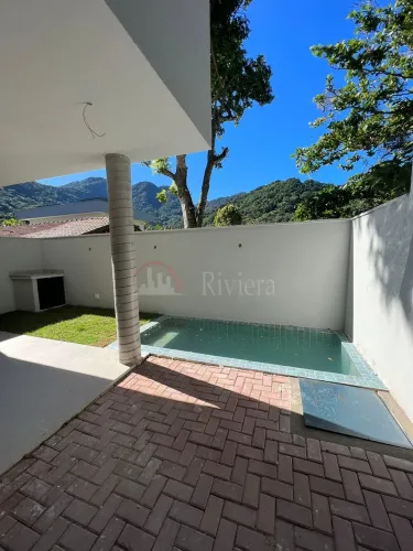 Casa em Condominio a Venda em Maresias a 600 Metros da Praia