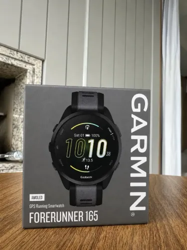 Relógio Garmin Forerunner 165 AMOLED - Novo