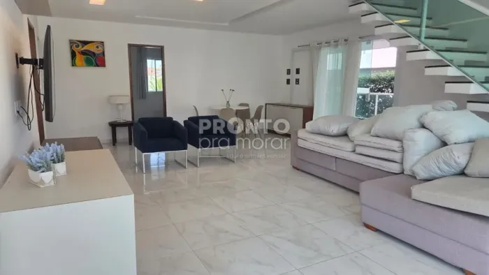 Casa de Condomínio com 5 quartos em Ponto Alto
