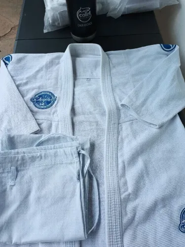 Kimono shoyoroll a3 semi-novo jiu jitsu 